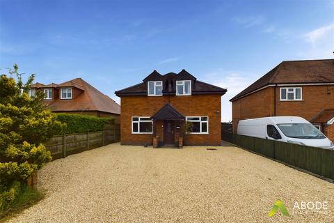Lyndene Anslow Road, Hanbury, Burton-on-trent, DE13 8TJ