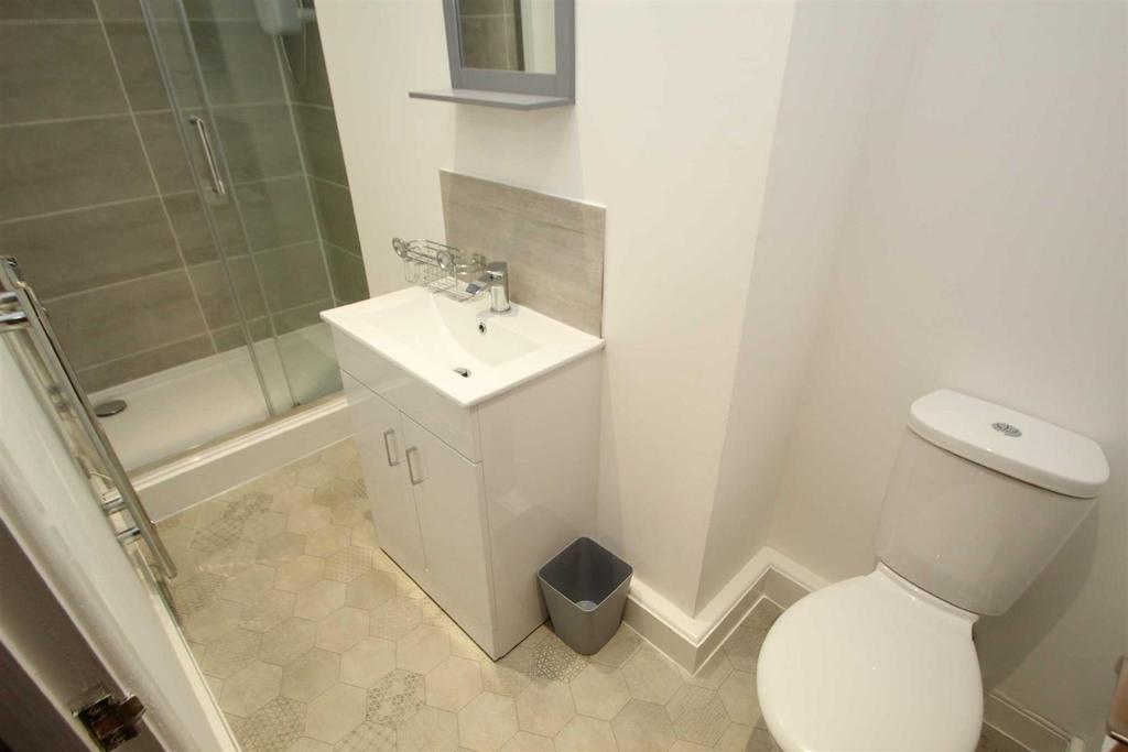 Bedroom Three En Suite