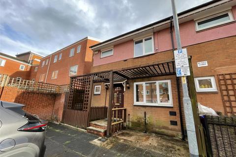 3 bedroom end of terrace house for sale, Drybrook Close, Longsight, Manchester