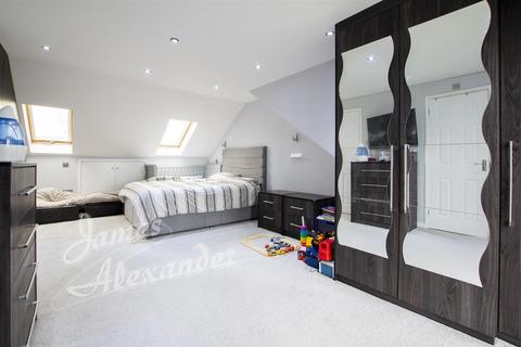 4 bedroom house for sale, Falkland Park Avenue, London