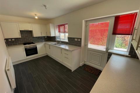 3 bedroom detached house to rent, High View, Ushaw Moor, Durham