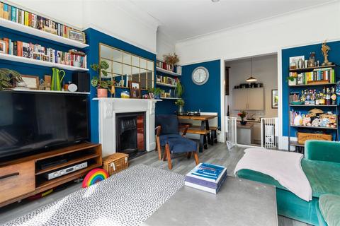 2 bedroom flat for sale, Chadwick Road, Leytonstone