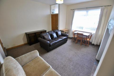 2 bedroom terraced house to rent, Park View, Langley Moor, Durham