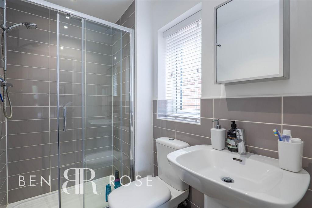 Master Ensuite
