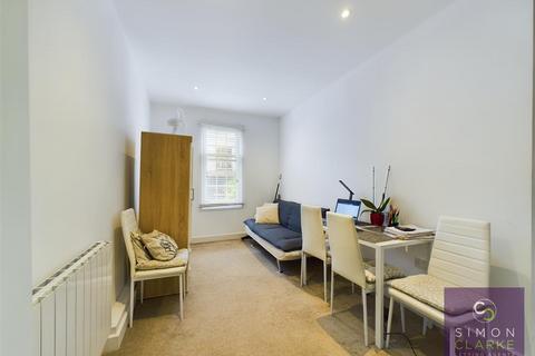 1 bedroom apartment to rent, High Street, Barnet, EN5