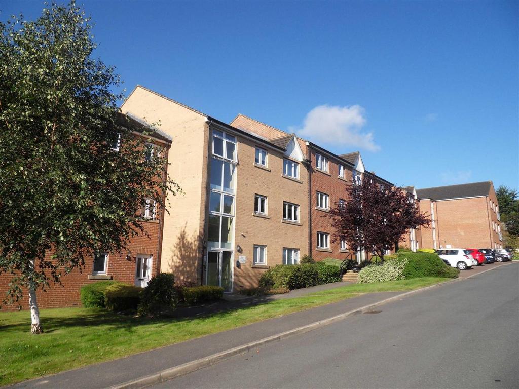 Pudsey 2 bed apartment £795 pcm (£183 pw)