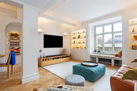 2 bedroom apartment for sale, Hallam Street, Marylebone W1W