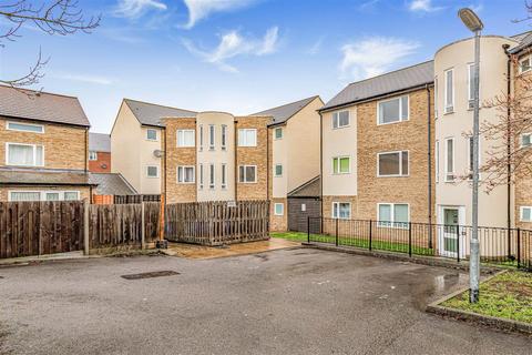 2 bedroom flat for sale, Skeaping Close, Newmarket CB8