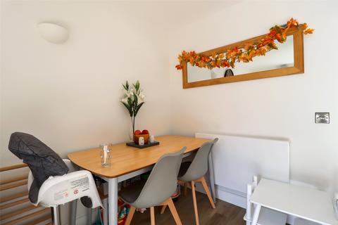 67 Benson Drive, Northam, Bideford, EX39 1UY