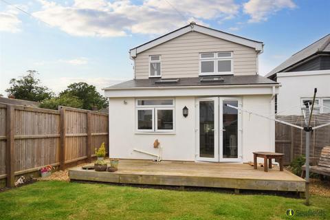 2 bedroom detached house for sale, Manna Road, Bembridge, PO35 5UX