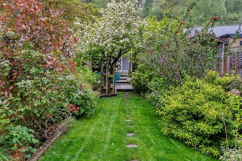 43 Lion Lane, Haslemere, GU27 1JF