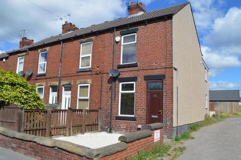 3 bedroom end of terrace house to rent, Pontefract Road, Featherstone