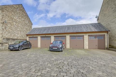 4 bedroom townhouse for sale, Burnley Road, Edenfield, Ramsbottom, Bury