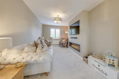 4, Spring Bank Burnley Road, Edenfield, Bury, BL0 0GF