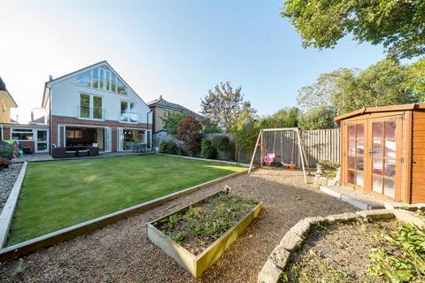 5 bedroom detached house for sale, Monckton Road, Gosport PO12