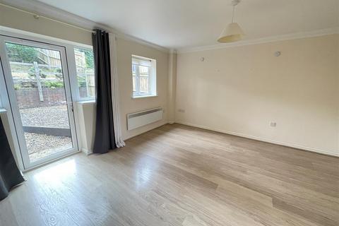 8 The Limes, Shrewton, Salisbury, SP3 4BW