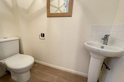 8 The Limes, Shrewton, Salisbury, SP3 4BW