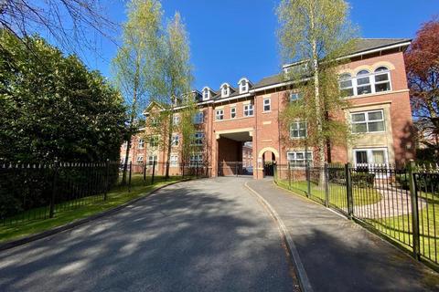 2 bedroom apartment to rent, The Pines, Sale M33