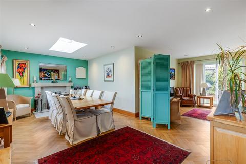 4 bedroom house for sale, Park Crescent, Addingham LS29