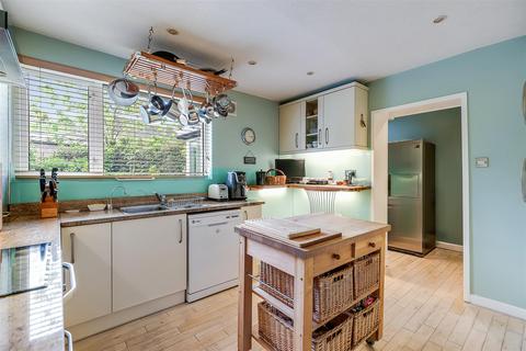 4 bedroom house for sale, Park Crescent, Addingham LS29