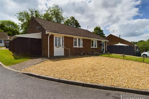 2 bedroom semi-detached bungalow for sale, Holbein Close, Basingstoke RG21