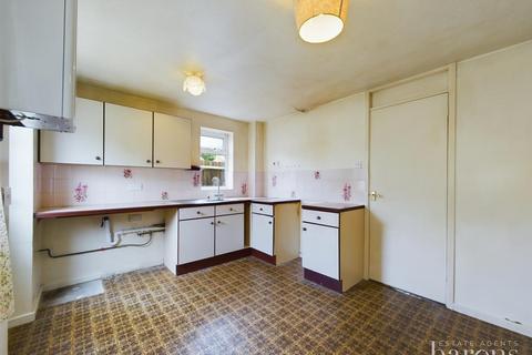 64 Ellington Drive, Basingstoke, RG22 4EZ