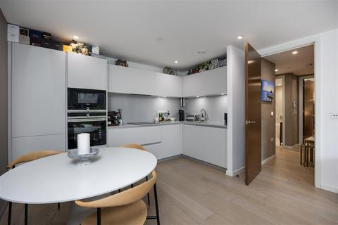 2 bedroom property for sale, Upper Richmond Road, London