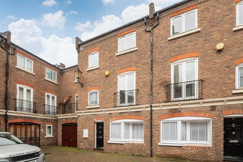 3 bedroom house for sale, Maple Mews, Maida Vale NW6