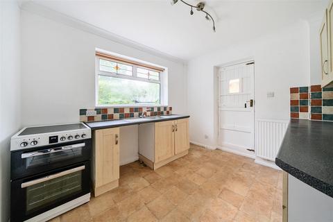 2 bedroom bungalow for sale, Medway, Crowborough