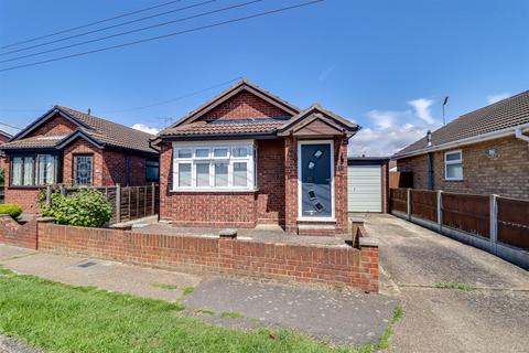 1 bedroom detached bungalow for sale, Odessa Road, Canvey Island SS8
