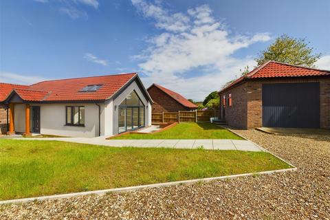 3 bedroom detached bungalow for sale, Arbor Road, Cromer