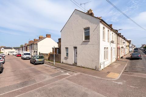 3 bedroom terraced house for sale, Chatham