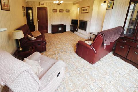 3 bedroom semi-detached house for sale, Bedworth Road, Bulkington, Bedworth