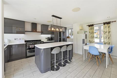 4 bedroom semi-detached house for sale, Newton Gardens, Paddock Wood, Tonbridge