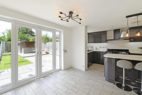 4 bedroom semi-detached house for sale, Newton Gardens, Paddock Wood, Tonbridge