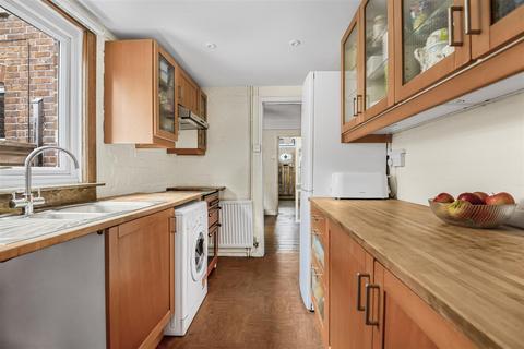 2 bedroom terraced house for sale, Queens Road, Caversham, Reading