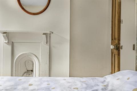 21 Queens Road, Caversham, Reading, RG4 8DN