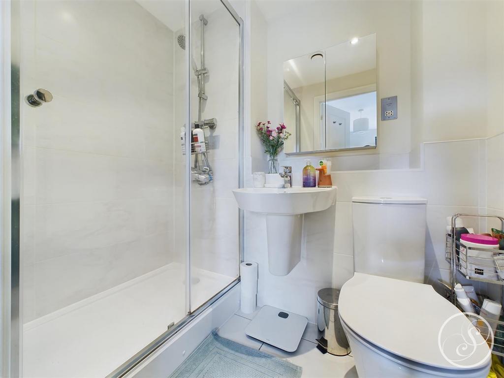Ensuite Shower room