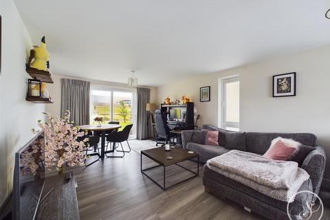 3 Brodsworth Close, Leeds, LS15 8GP