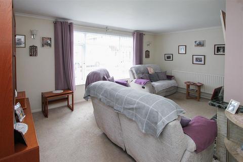 3 bedroom semi-detached house for sale, Glovers Field, Kelvedon Hatch, Brentwood