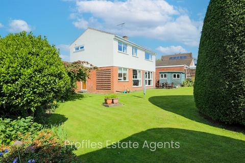 4 bedroom detached house for sale, Hamble Close, Desford