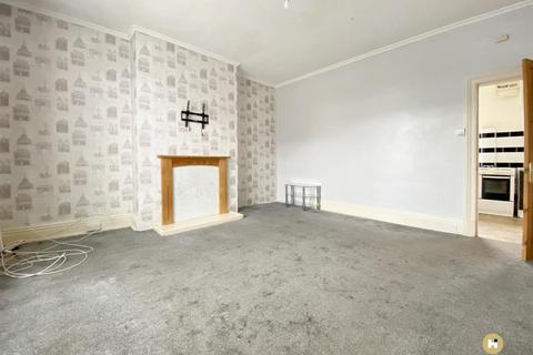 3 bedroom end of terrace house for sale, Healey Road, Ossett WF5