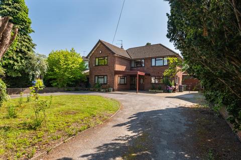 4 bedroom detached house for sale, Lillington Road, Leamington Spa