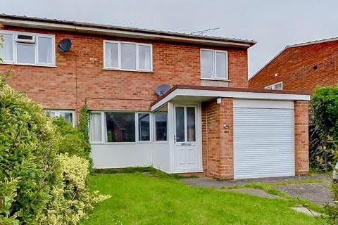 3 bedroom semi-detached house for sale, Britten Drive, Malvern