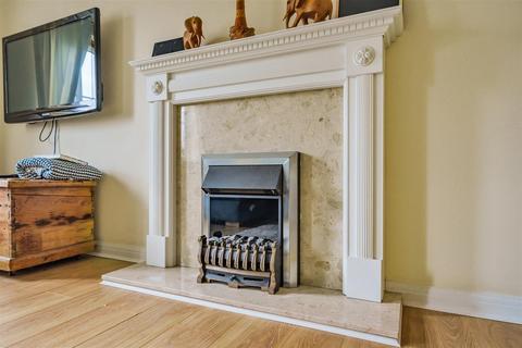 13 Watson Place, Exeter, EX2 4SF