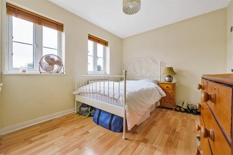 13 Watson Place, Exeter, EX2 4SF