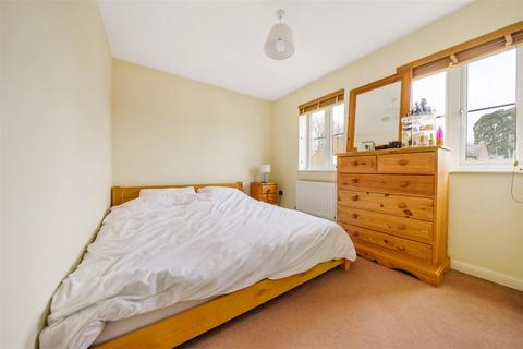 13 Watson Place, Exeter, EX2 4SF