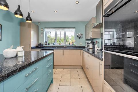 4 bedroom detached house for sale, Millfield Road, Barningham