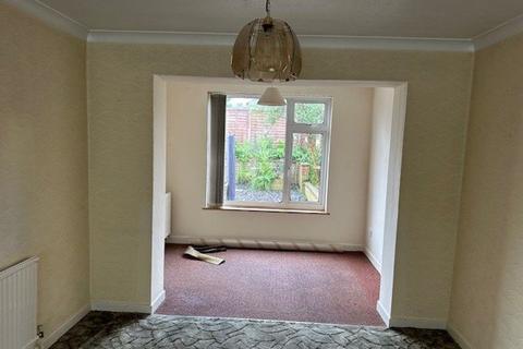 3 bedroom house to rent, Mendip Close - Kettering