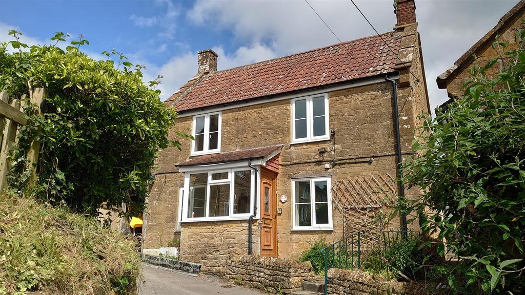 Dray Road, Higher Yeovil 3 bed detached house for sale £265,000